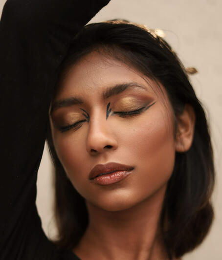 Graphic Liner